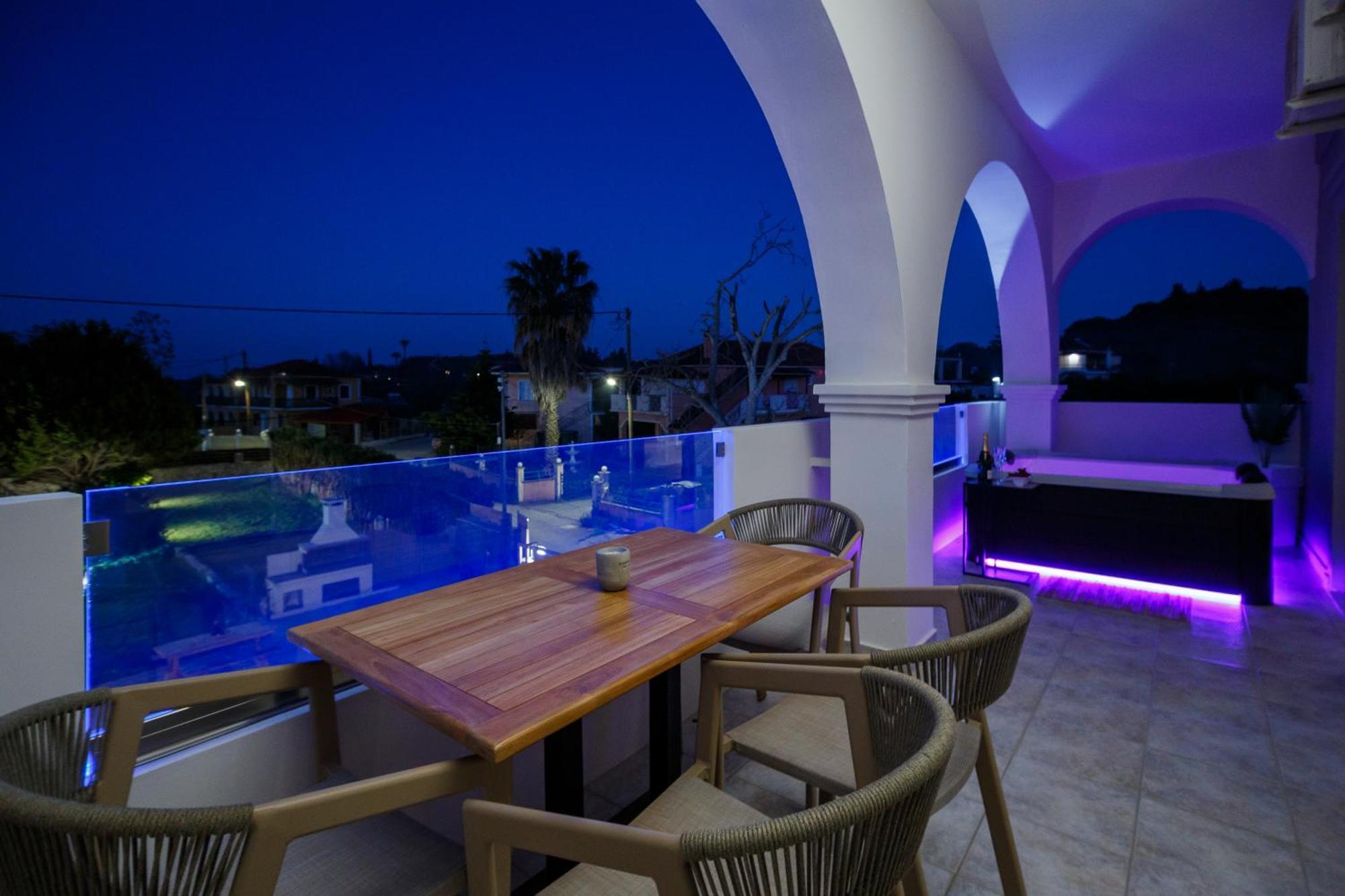 Mamfredas Apartmán Kypseli